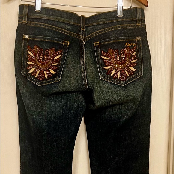 Kippy’s: hand-beaded, one-of-a-kind, authentic jeans w/Swarovski crystals. - Picture 3 of 11
